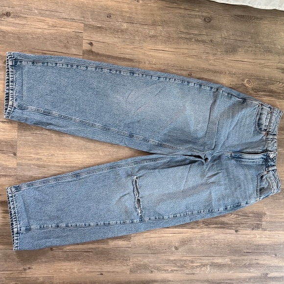 Garage Women’s baggy Light Blue Jeans - Picture 1 of 3